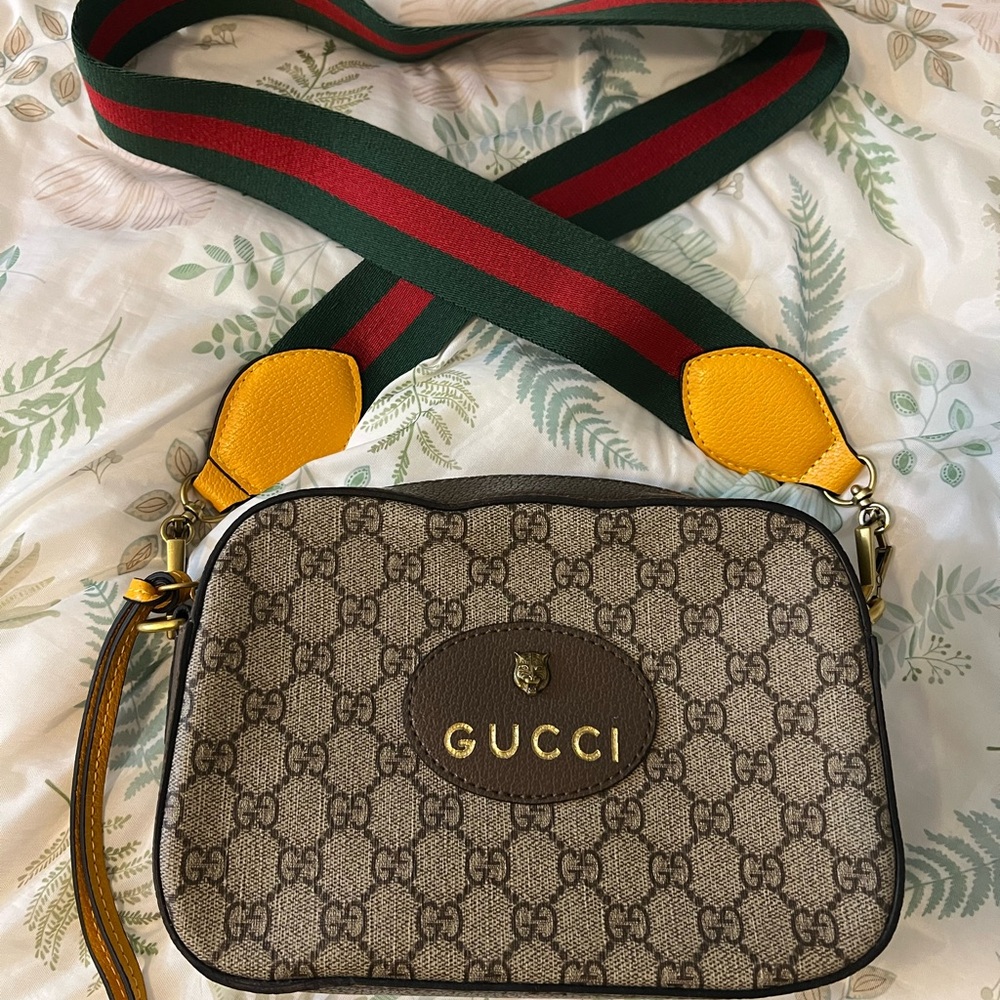 Designer Inspired Crossbody Bag with Green-Red Web Strap and Yellow Accents